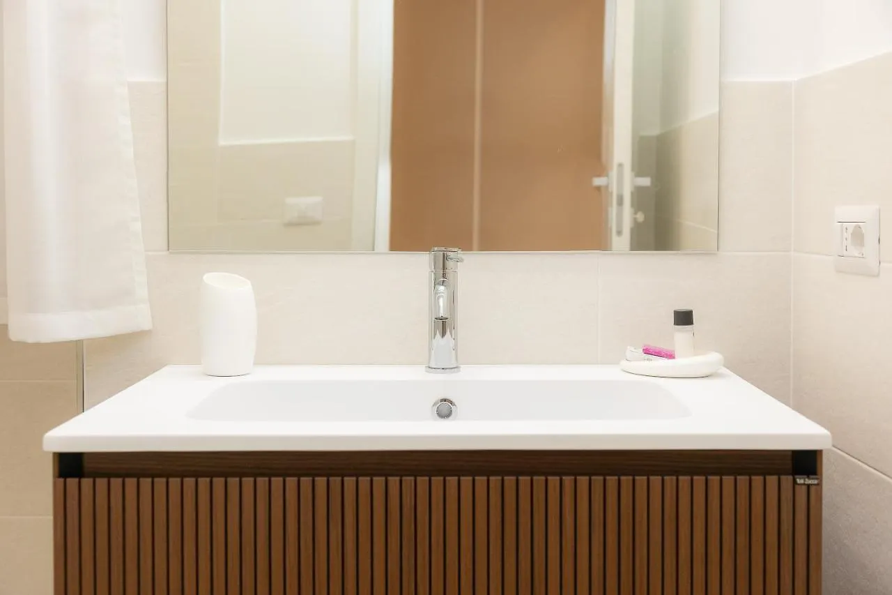 Colosseum Holidays - Three-Bedroom Apartment Rome 0*,  Italy
